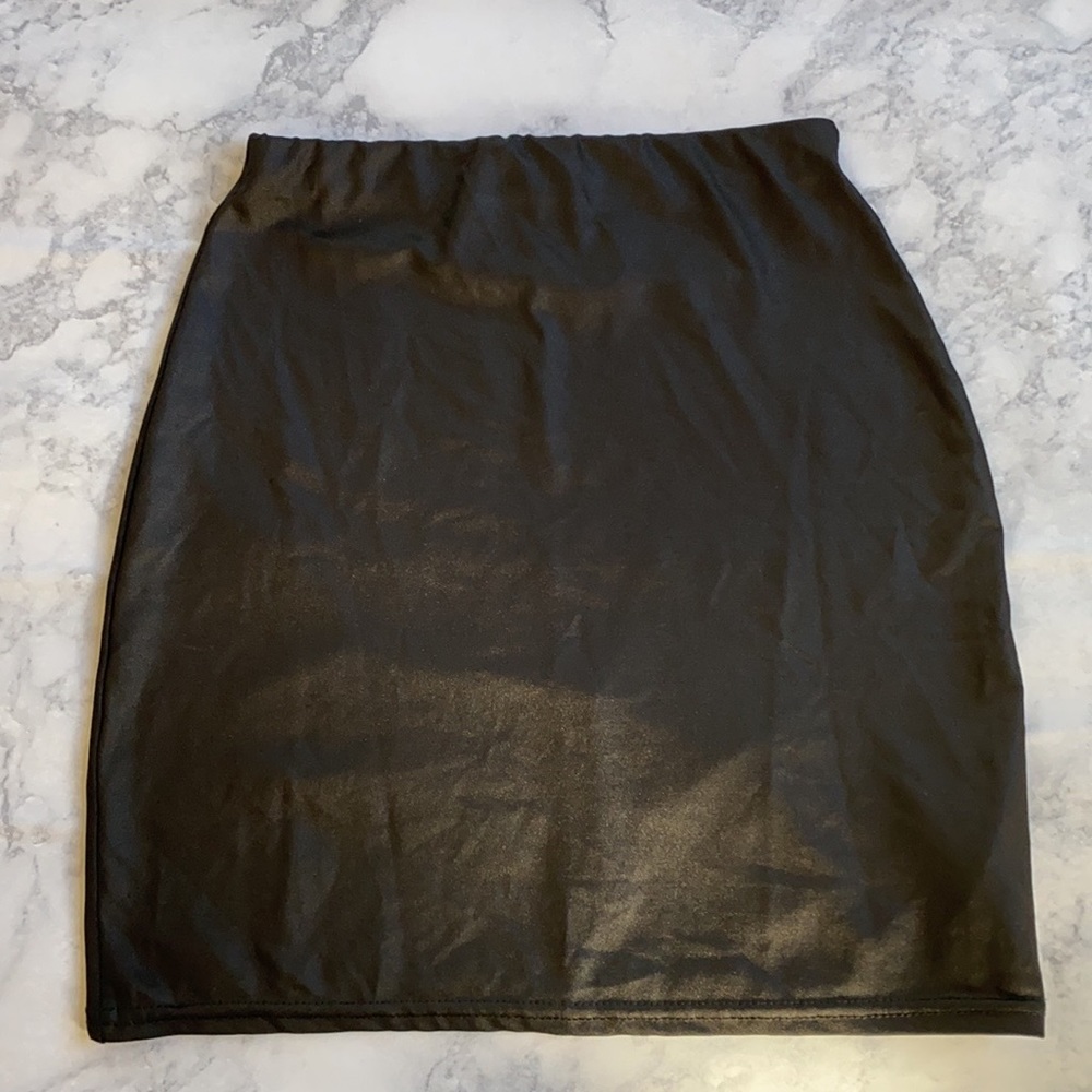 PrettyLittleThing black skirt